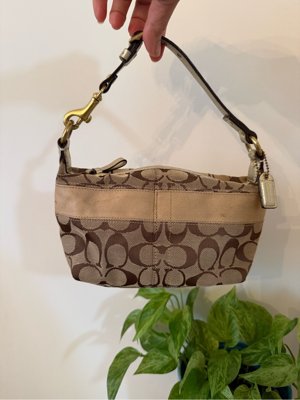 Coach Signature Canvas Brown/Gold Wristlet Shoulder Bag